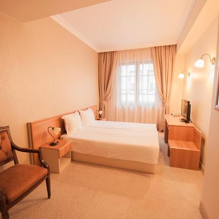 סבילנגראד Hotel Central מראה חיצוני תמונה