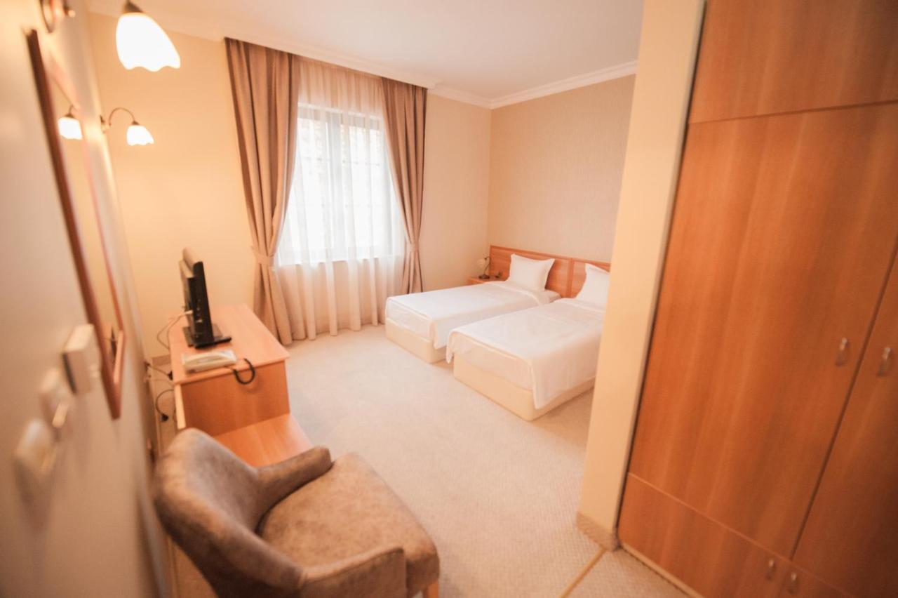 סבילנגראד Hotel Central מראה חיצוני תמונה