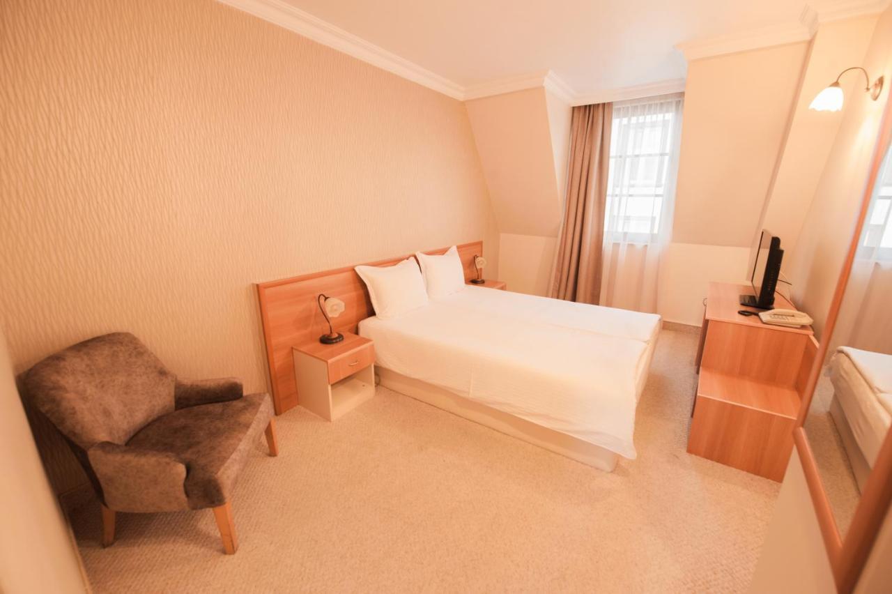 סבילנגראד Hotel Central מראה חיצוני תמונה