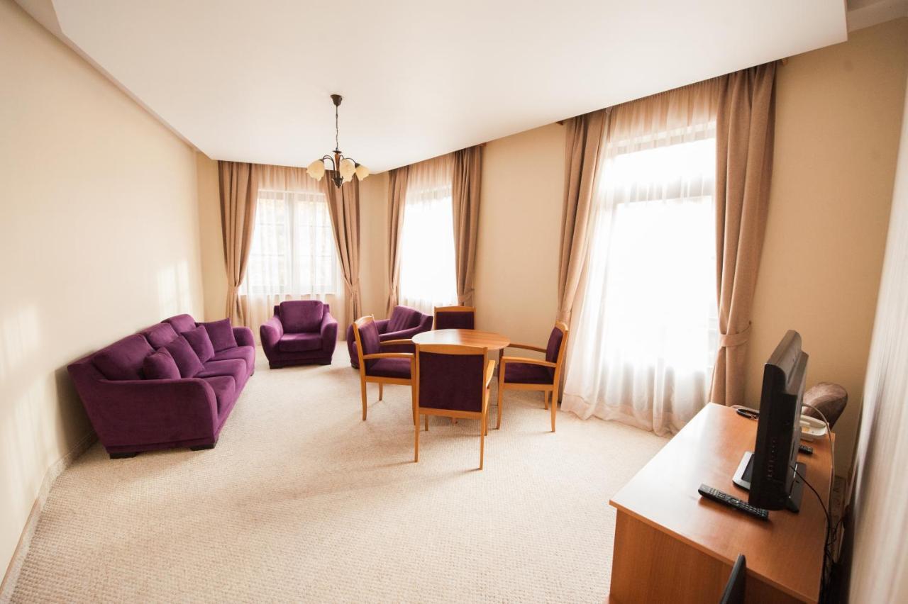 סבילנגראד Hotel Central מראה חיצוני תמונה